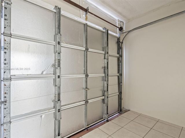 Продажа дома по адресу 14202 SW 151st Ct - фото 6067059