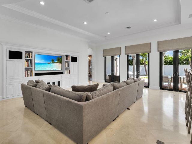 Продажа дома по адресу 22175 Larkspur Trail - фото 6077056