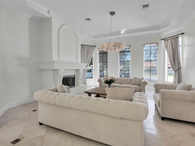 Продажа дома по адресу 22175 Larkspur Trail - фото 6077059