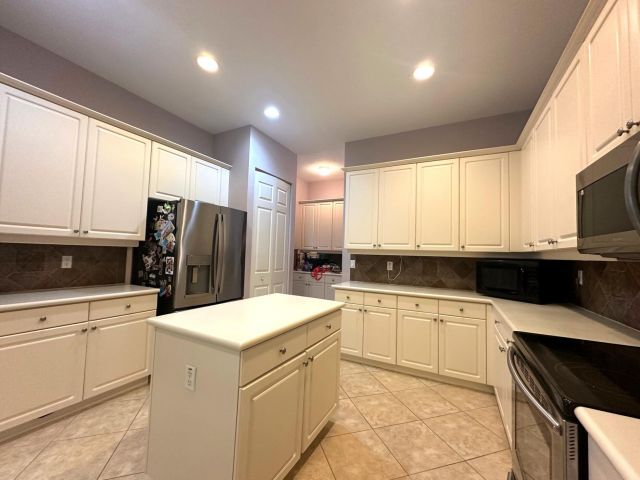 Продажа дома по адресу 473 Cottagewood Lane - фото 6116829