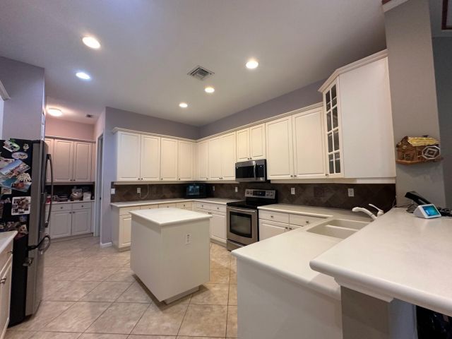 Продажа дома по адресу 473 Cottagewood Lane - фото 6116831