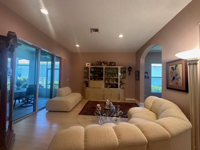 Продажа дома по адресу 473 Cottagewood Lane - фото 6116834