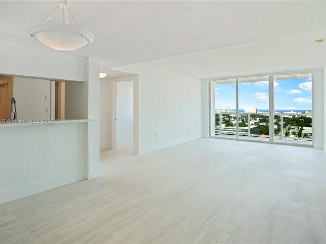 Продажа квартиры #1404 - фото 6043996