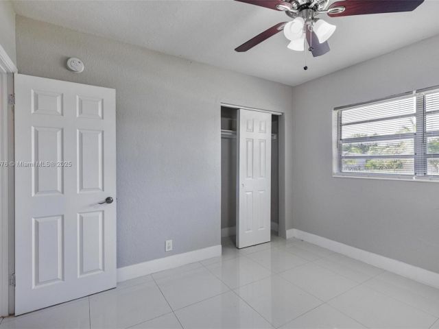 Продажа дома по адресу 3271 Auburn Blvd - фото 6041401