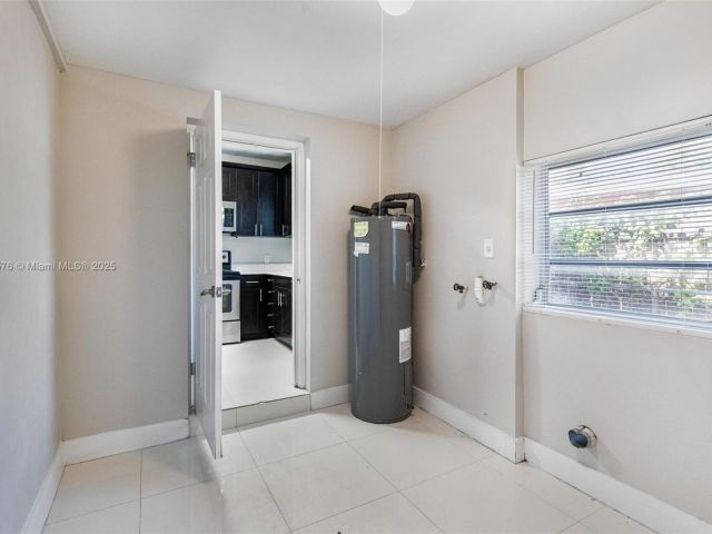 Продажа дома по адресу 3271 Auburn Blvd - фото 7436377