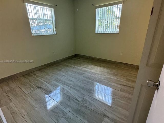 Продажа дома по адресу 10761 SW 221st St - фото 6026122