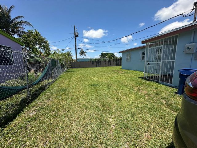 Продажа дома по адресу 10761 SW 221st St - фото 6026139