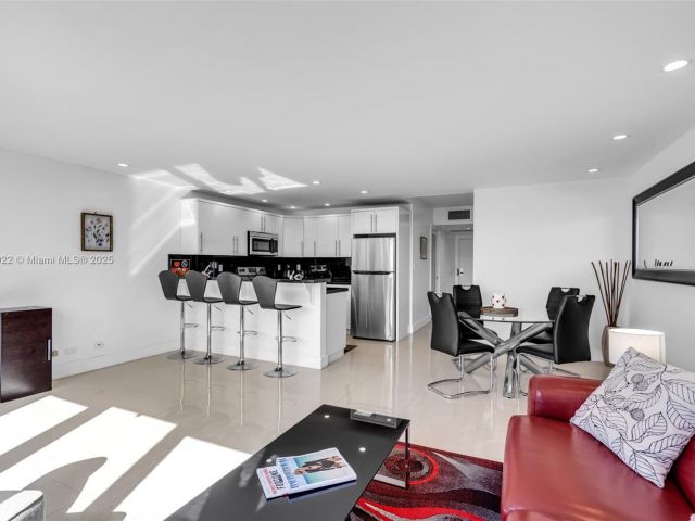 Продажа квартиры #727 - фото 6032065