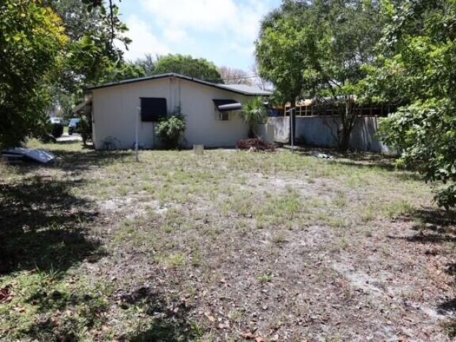 Продажа дома по адресу 1454 NE 2nd Court - фото 6060189