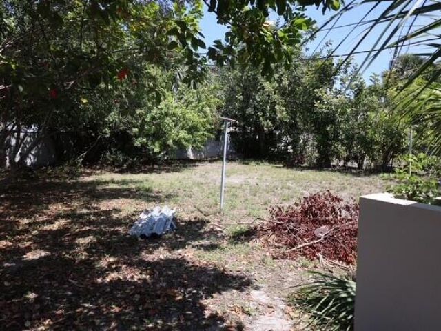 Продажа дома по адресу 1454 NE 2nd Court - фото 6060190