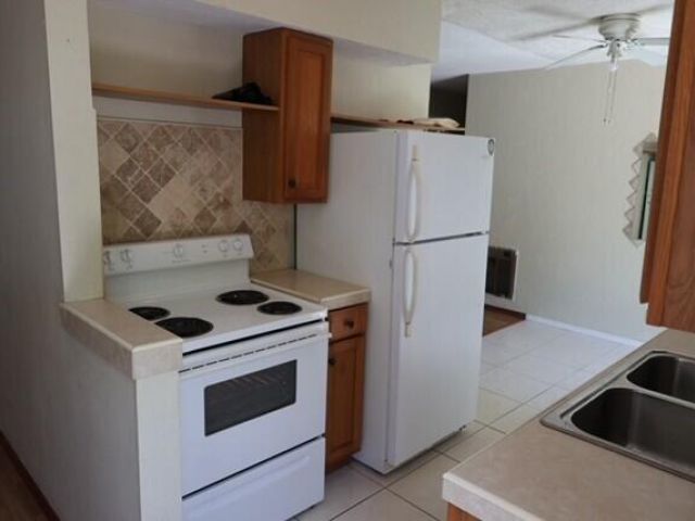 Продажа дома по адресу 1454 NE 2nd Court - фото 6060195