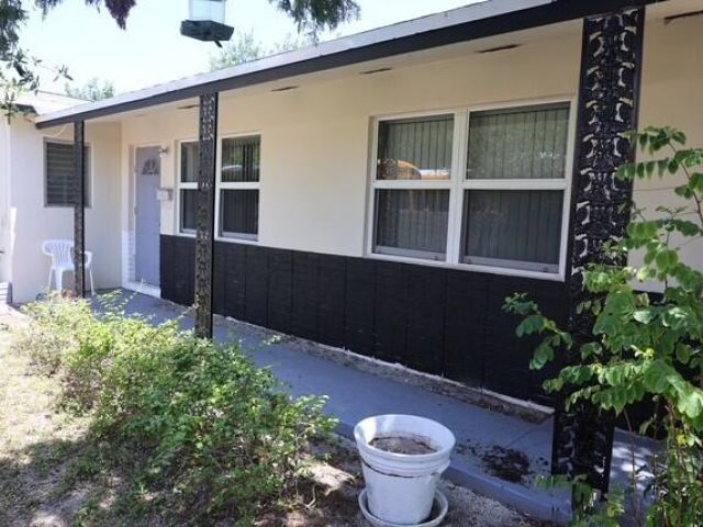 Продажа дома по адресу 1454 NE 2nd Court - фото 6060201