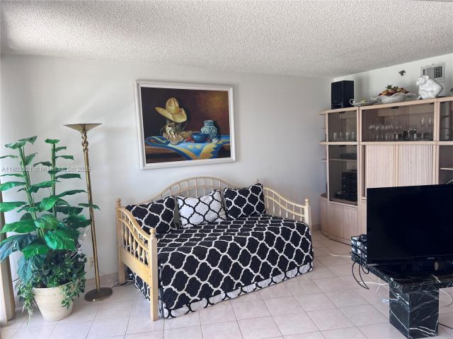 Продажа квартиры #1508 - фото 7485756