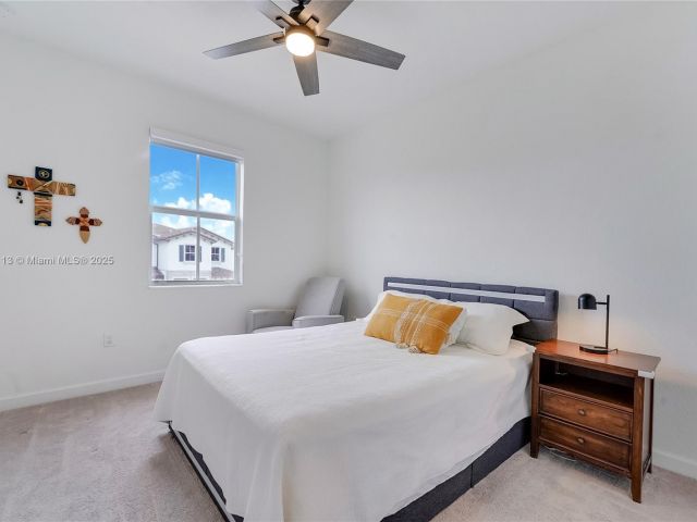 Продажа дома по адресу 12767 NW 23rd Pl - фото 6047724