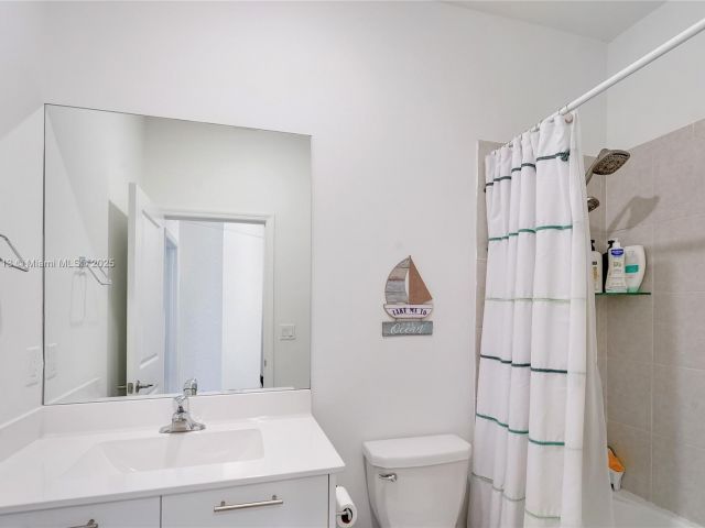 Продажа дома по адресу 12767 NW 23rd Pl - фото 6047725