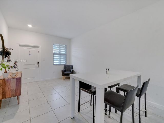 Продажа дома по адресу 12767 NW 23rd Pl - фото 6047734