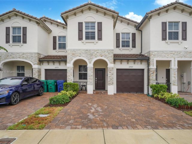 Продажа дома по адресу 12767 NW 23rd Pl - фото 6047736