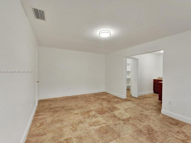 Дом в аренду по адресу 1981 SW 139th Ct - фото 6029913