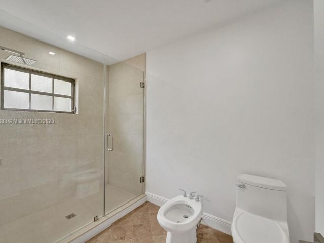 Дом в аренду по адресу 1981 SW 139th Ct - фото 6029917