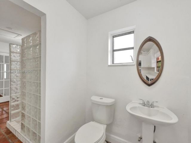 Дом в аренду по адресу 1981 SW 139th Ct - фото 6029918