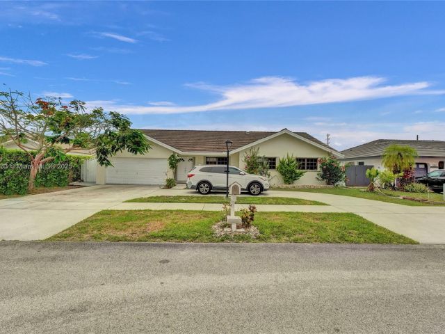 Дом в аренду по адресу 1981 SW 139th Ct - фото 6029932