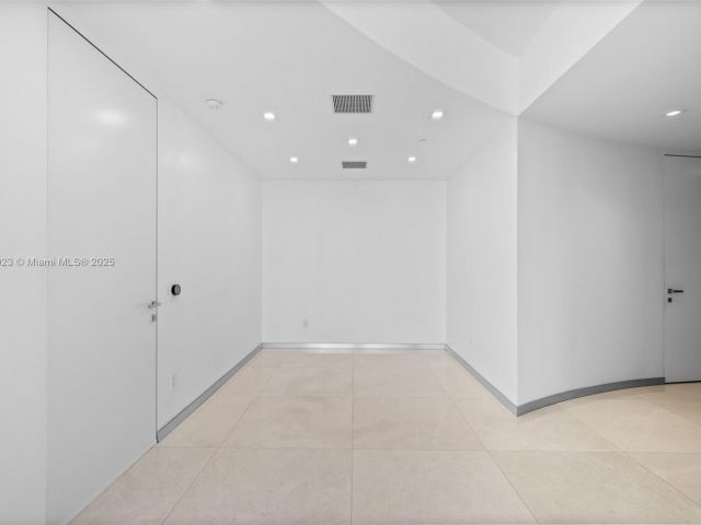 Продажа квартиры #404 - фото 6033913