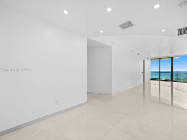 Продажа квартиры #404 - фото 6033923