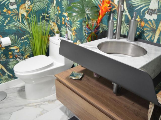 Продажа дома по адресу 3629 Estepona Ave - фото 6028102