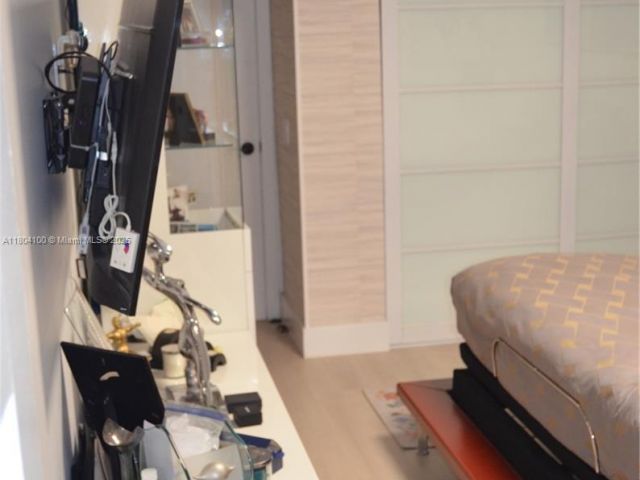 Продажа дома по адресу 3629 Estepona Ave - фото 6028110