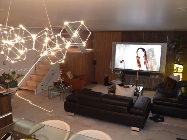 Продажа дома по адресу 3629 Estepona Ave - фото 6028112