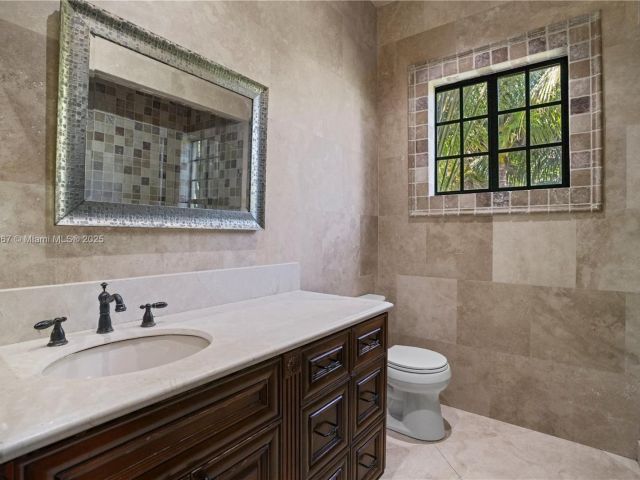 Продажа дома по адресу 20508 SW 140th Ave - фото 6027925