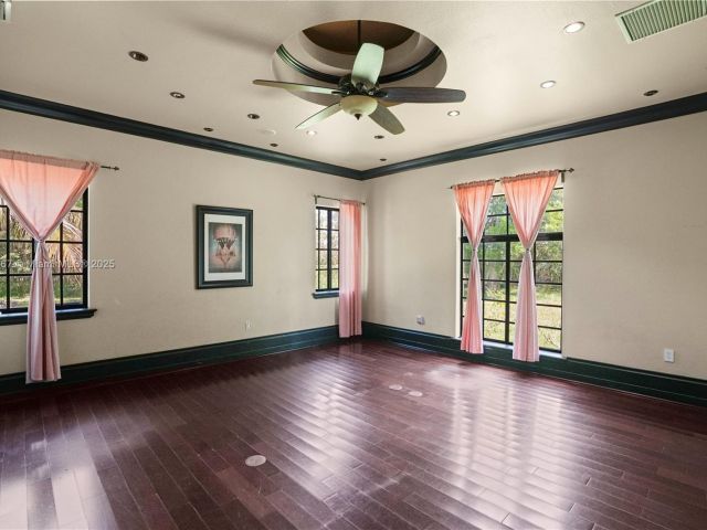 Продажа дома по адресу 20508 SW 140th Ave - фото 6027928