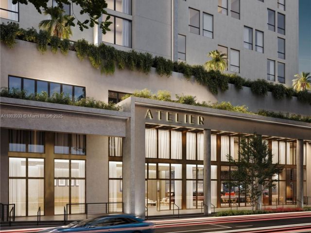 Продажа дома по адресу 1265 SW 22nd St TH-2 - фото 6055853