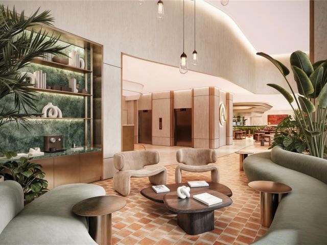 Продажа дома по адресу 1265 SW 22nd St TH-2 - фото 6055864