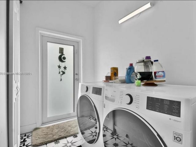 Продажа дома по адресу 12202 SW 216th St - фото 6027966