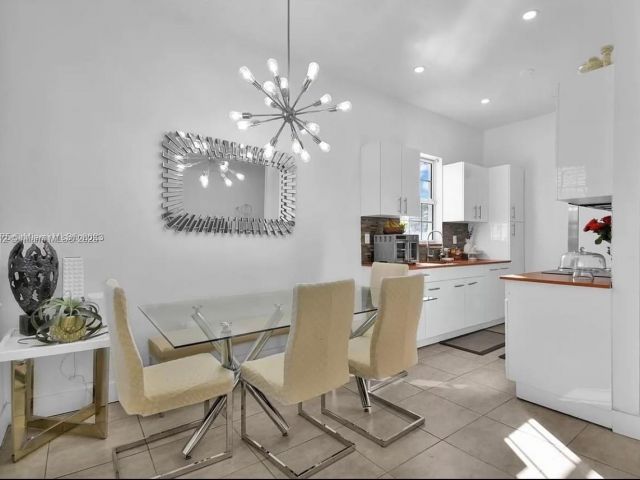 Продажа дома по адресу 12202 SW 216th St - фото 6027967