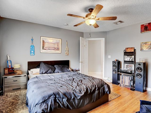 Продажа дома по адресу 339 NW 5th Avenue - фото 6058365