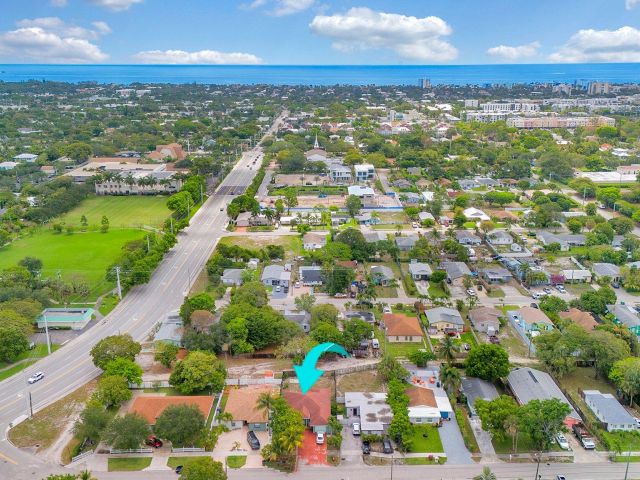 Продажа дома по адресу 339 NW 5th Avenue - фото 6109605