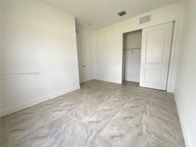 Продажа дома по адресу  - фото 6073962