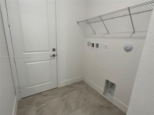 Продажа дома по адресу  - фото 6073974