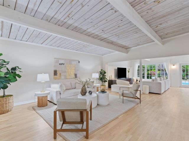 Продажа дома по адресу 1900 Admirals Way - фото 6032688