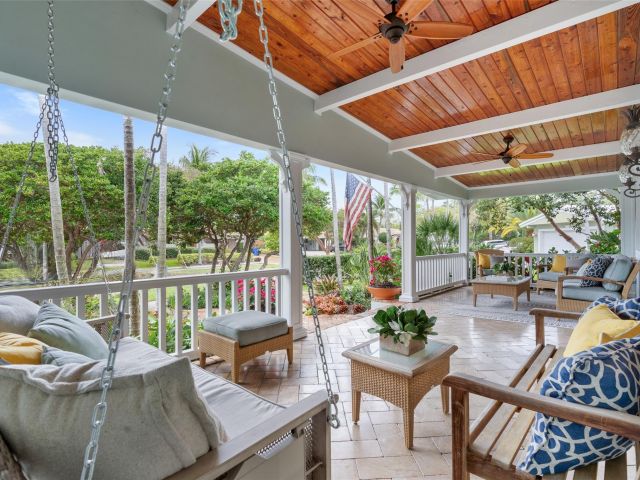 Продажа дома по адресу 1900 Admirals Way - фото 6032689