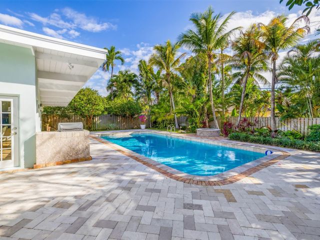 Продажа дома по адресу 1900 Admirals Way - фото 6032693