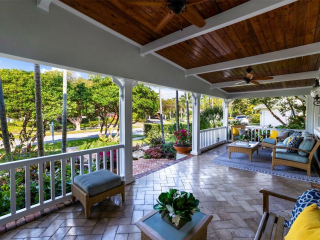 Продажа дома по адресу 1900 Admirals Way - фото 6032698