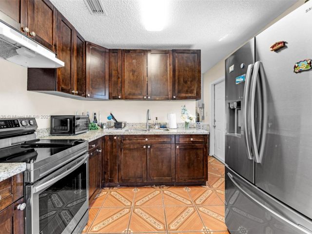 Продажа дома по адресу 30701 SW 156th Ave - фото 6041598