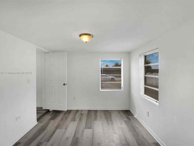 Продажа дома по адресу 15351 SW 296th St - фото 6032161