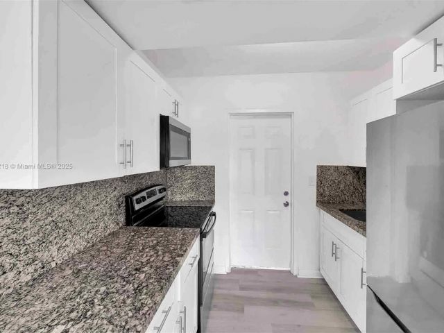 Продажа дома по адресу 15351 SW 296th St - фото 6032169