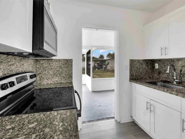 Продажа дома по адресу 15351 SW 296th St - фото 6032175