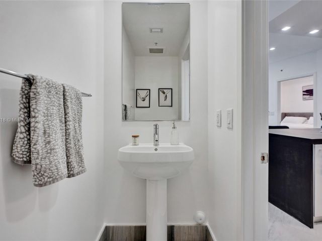 Продажа квартиры #808 - фото 6034064