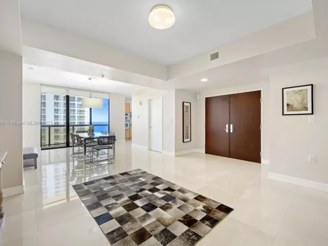 Продажа квартиры #1202 - фото 6033535